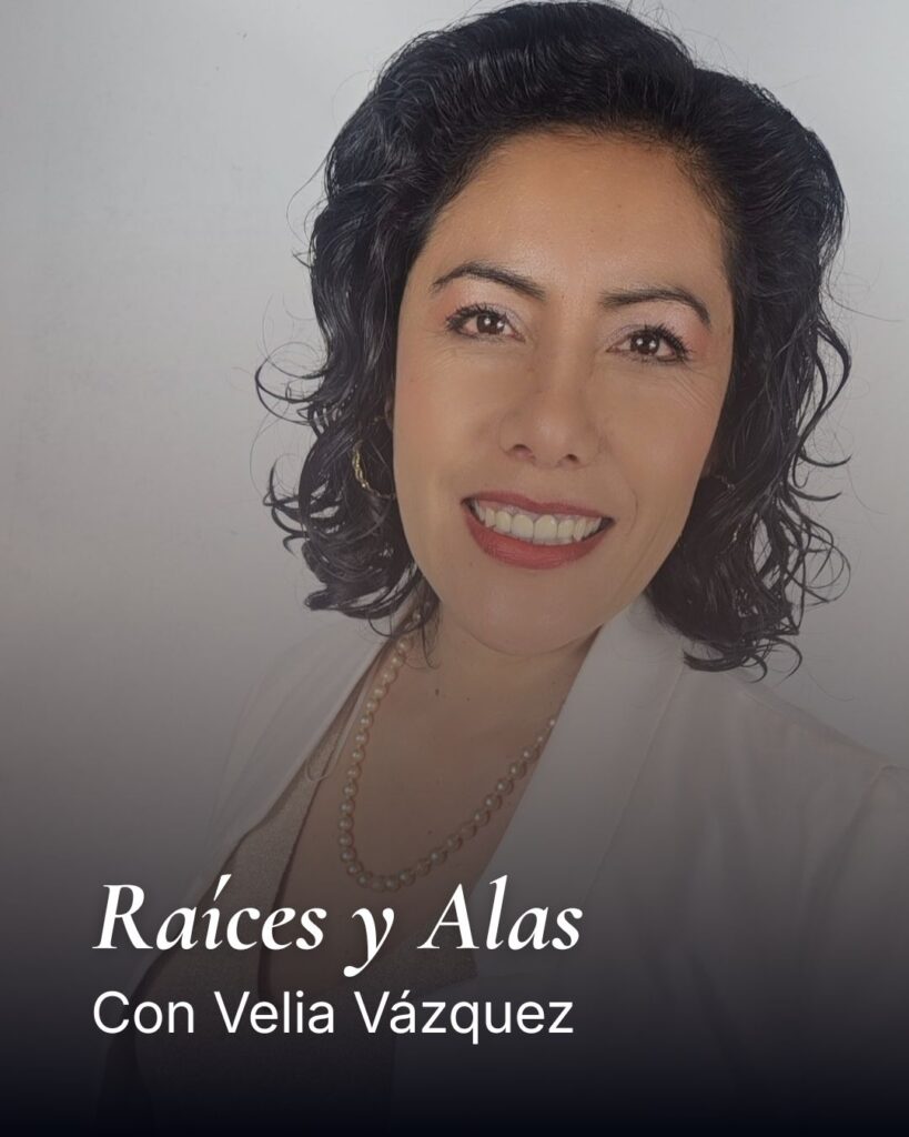 conductora del podcast raices y alas