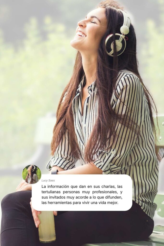Mujer de la comunidad de tertulias escuchando los podcasts