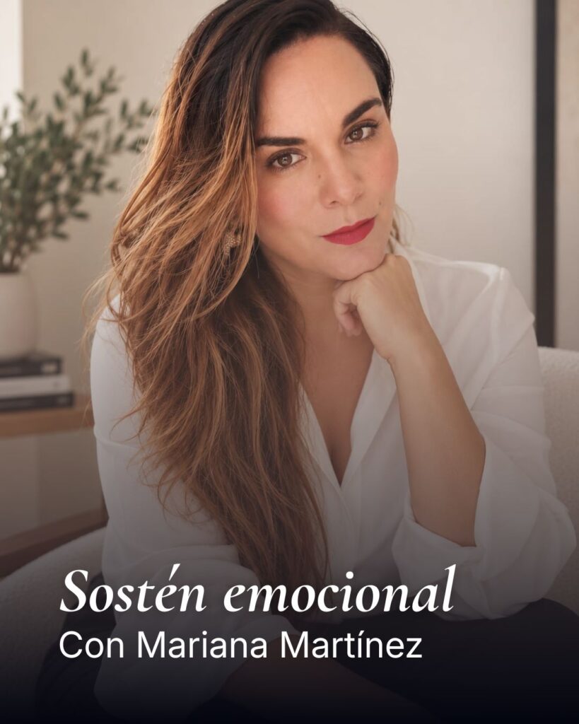 foto de conductora de podcast